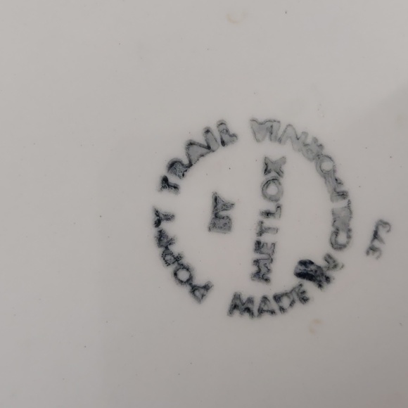 Lot of 5 Metlox California Poppytrail Red Rooster Salad Plates and Dessert Bowls - Picture 14 of 15